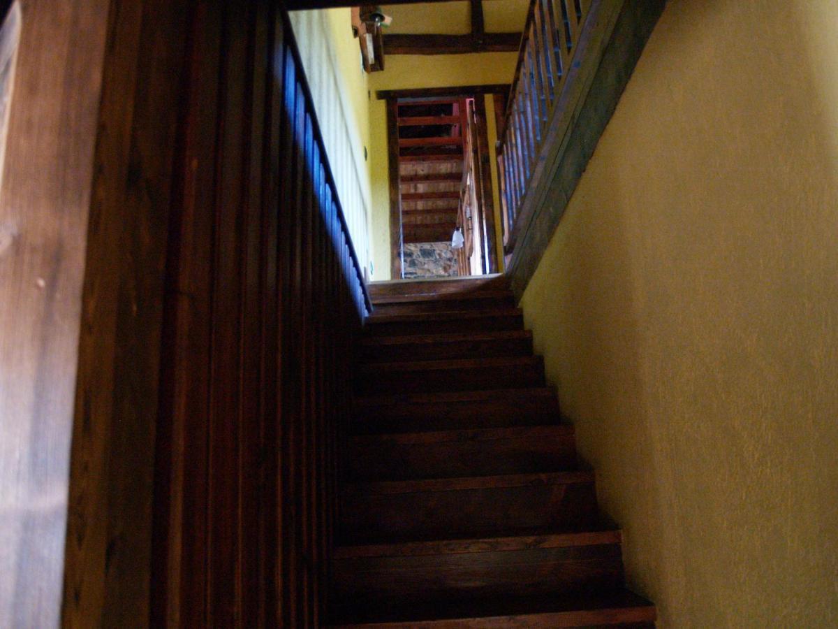 Casa Rural La Catedral De La Montana Guest House Lois Екстериор снимка