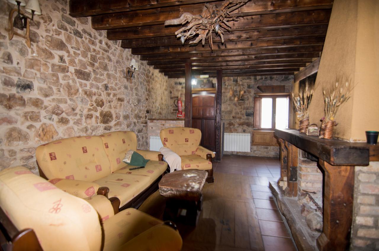 Casa Rural La Catedral De La Montana Guest House Lois Екстериор снимка