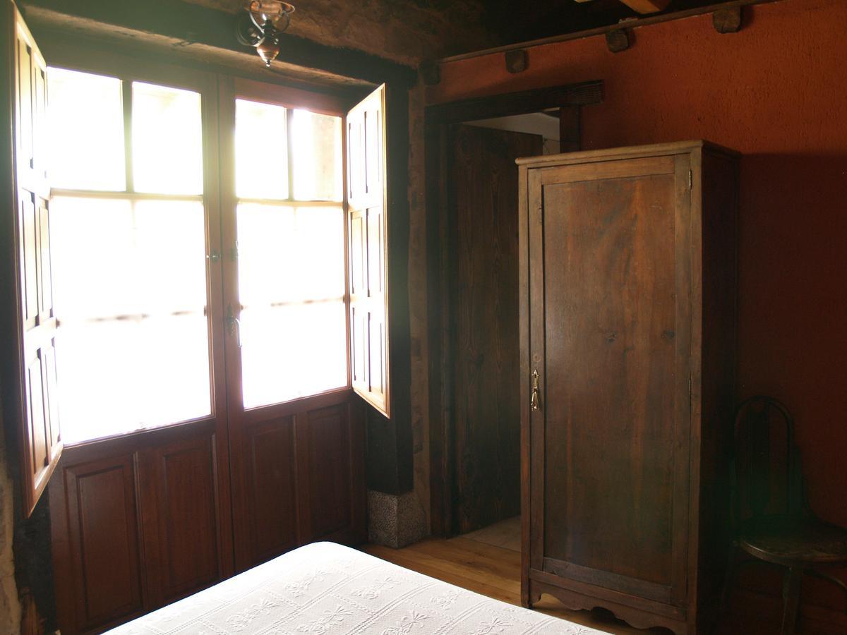 Casa Rural La Catedral De La Montana Guest House Lois Екстериор снимка